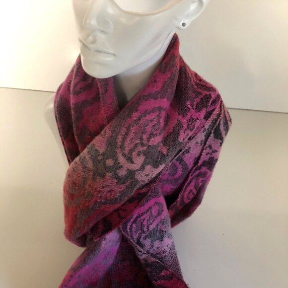 Cejon Made In Italy Pink Gray Fringe Scarf Soft Acrylic Paisley Design - Picture 2 of 5